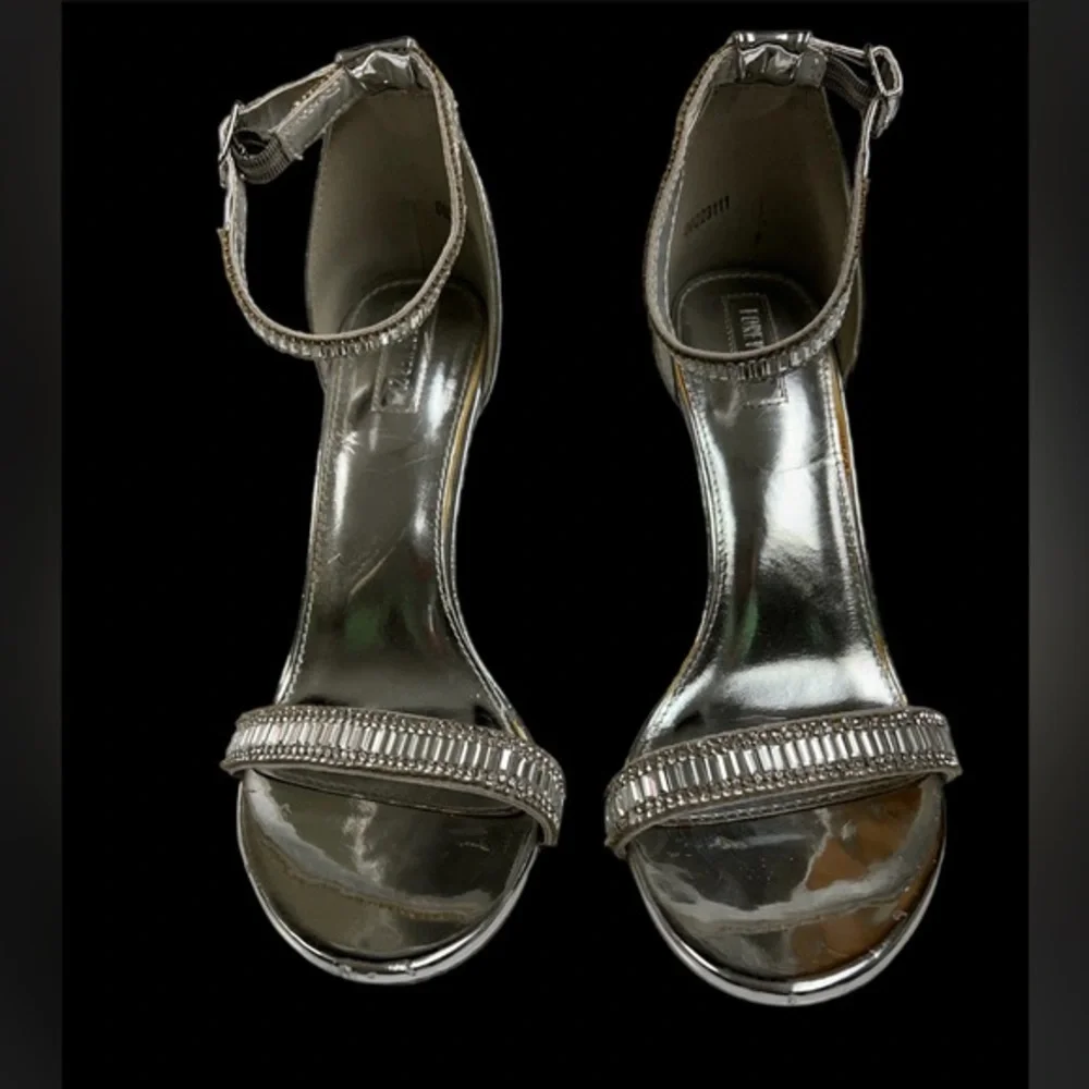 Forever 21 Women’s‎ Size 9 Silver Open Toe Ankle Strap 4